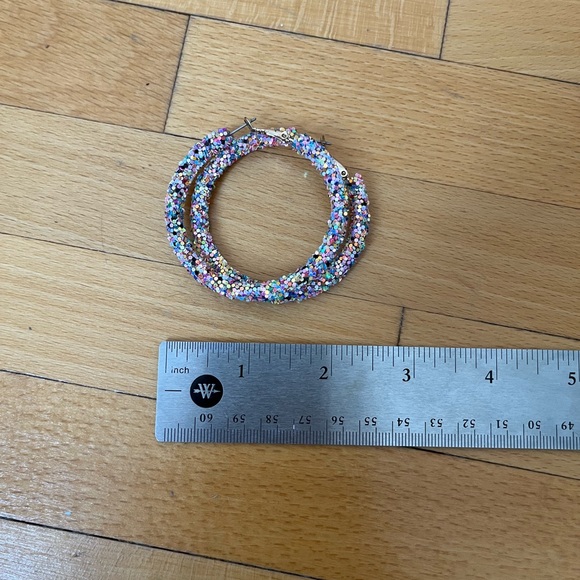 Colorful earring bundle - Picture 3 of 3